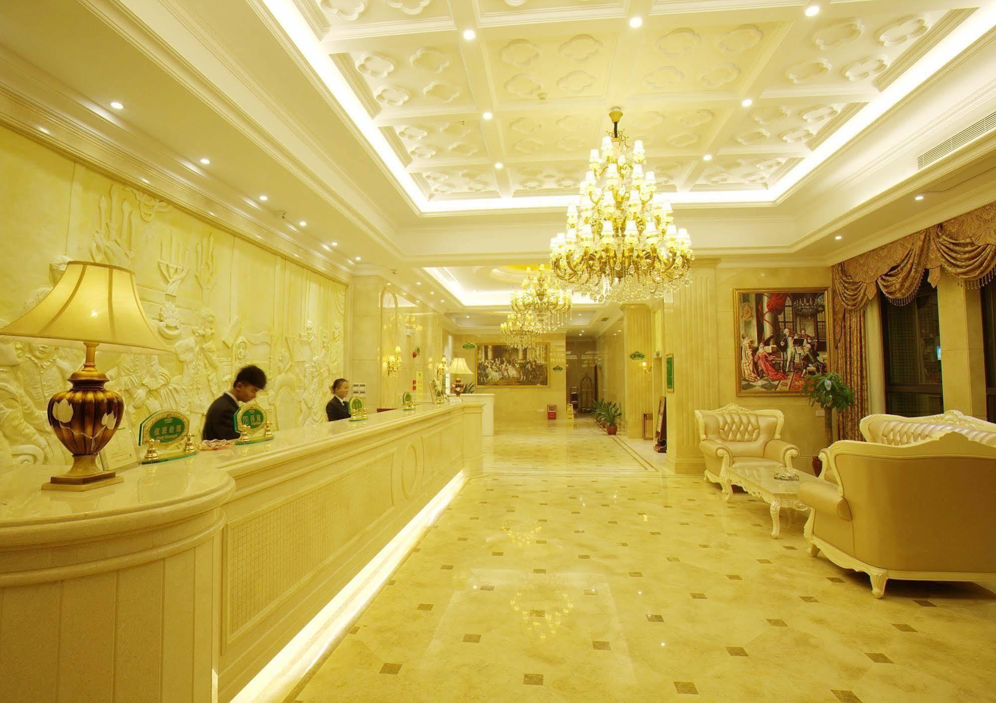 Vienna Hotel - Jinzhou Branch Cantão Exterior foto