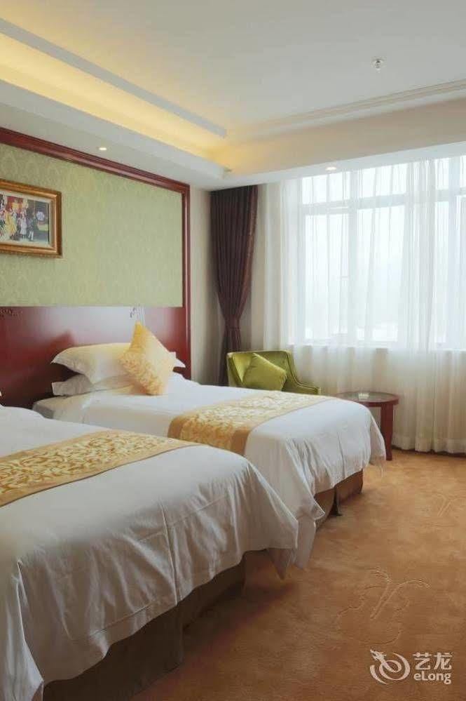Vienna Hotel - Jinzhou Branch Cantão Exterior foto