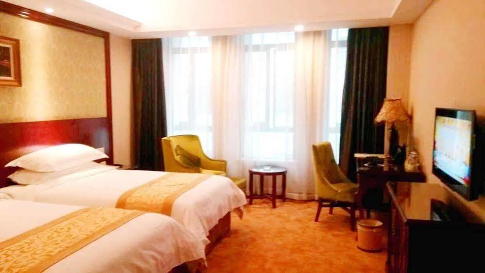 Vienna Hotel - Jinzhou Branch Cantão Exterior foto