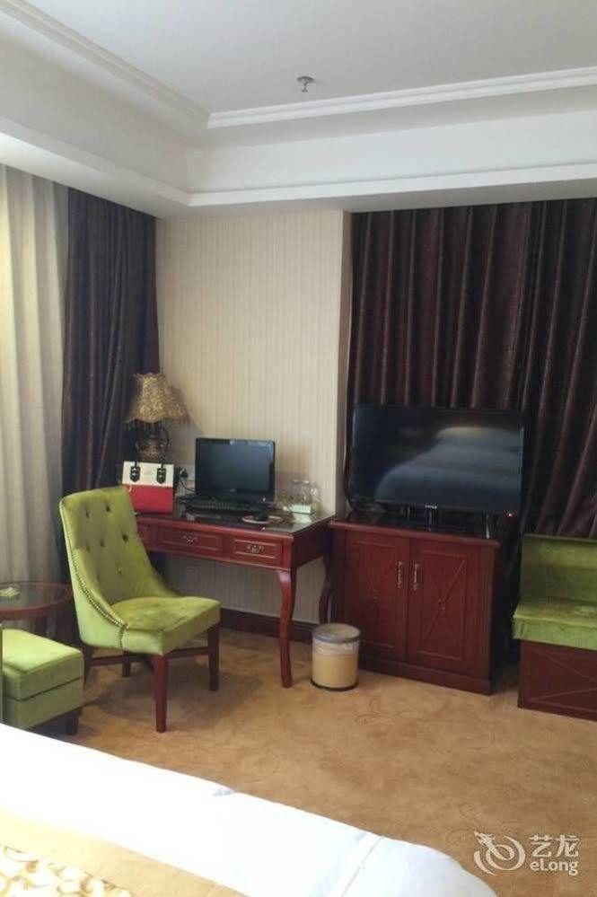 Vienna Hotel - Jinzhou Branch Cantão Exterior foto